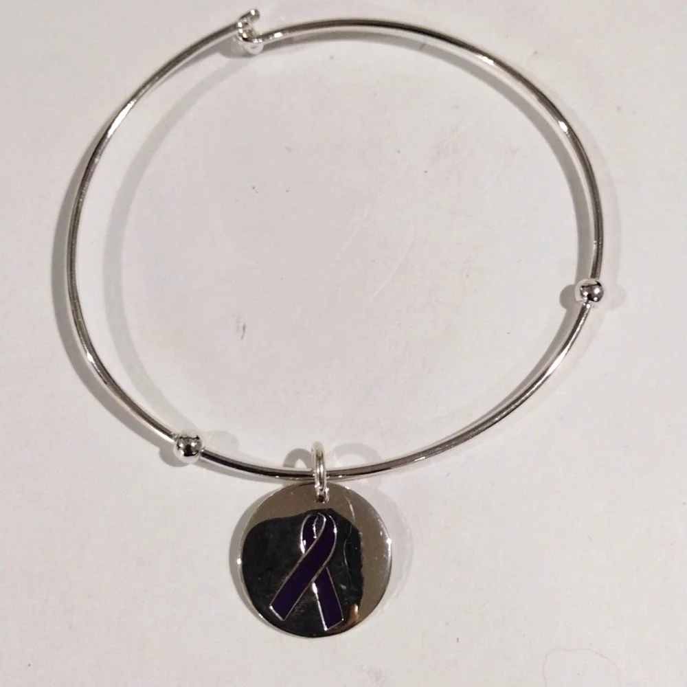 Vantel Pearls Silver Bracelet w/ Purple Awareness Ribbon Charm – 7.5